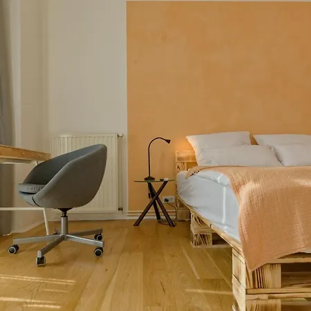 Apartment Near Warschauer Platz And Spree River Берлин Экстерьер фото